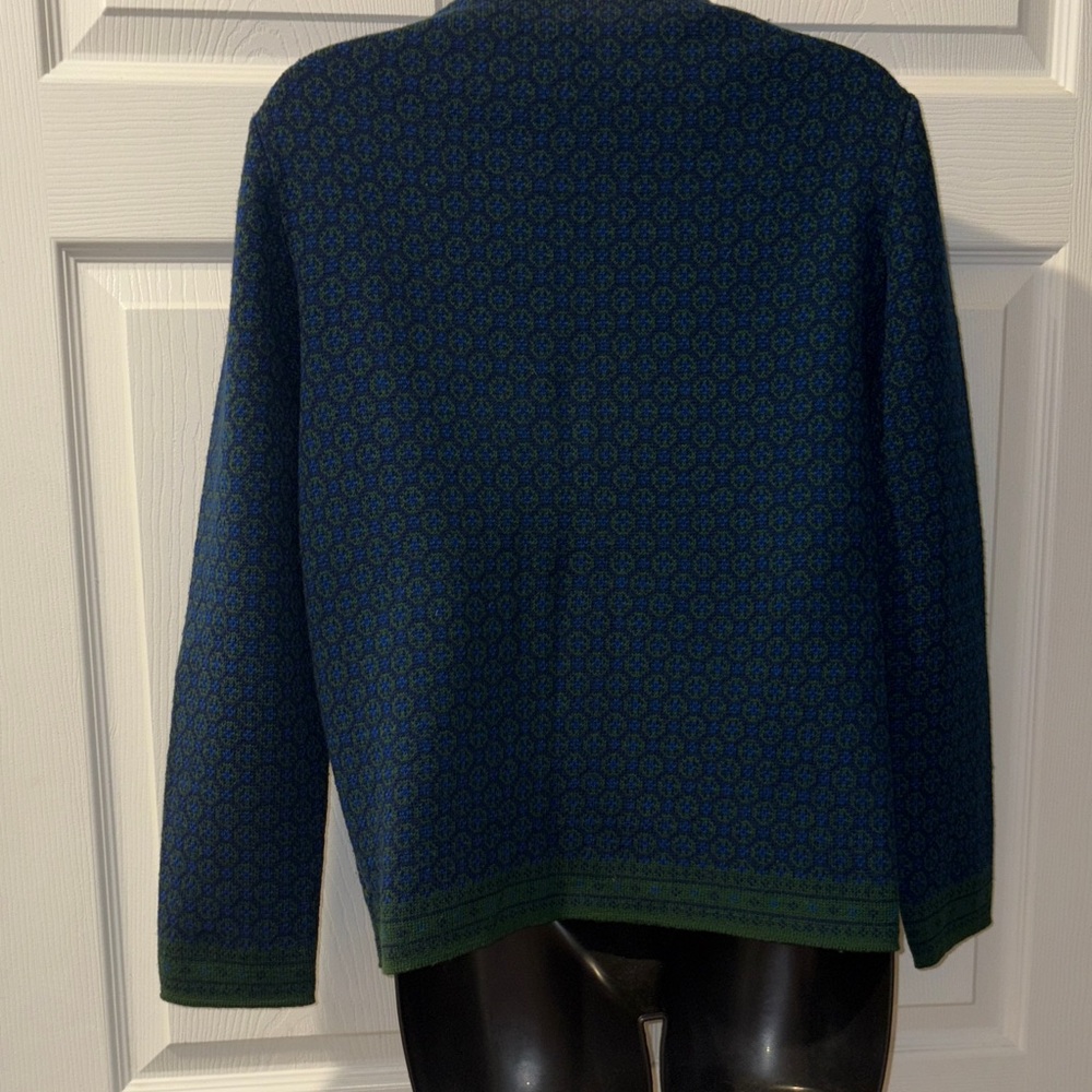 Vintage Catalina Jacquard Elegant Blue and Green Women's Sweater - Picture 7 of 10